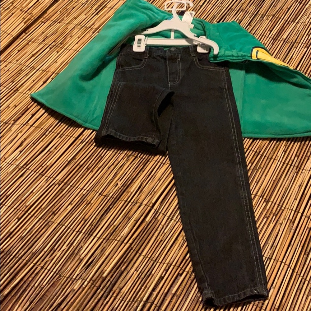 Outfits - Picture 2 of 4